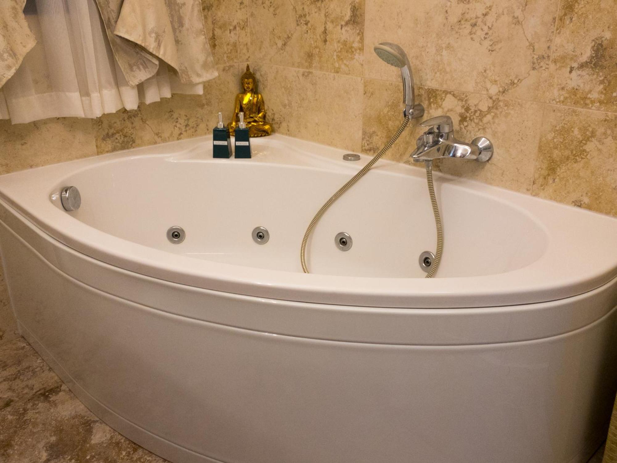Kimray Boutique Apartment - Indulge In Comfort, Embrace Tranquility Marsaskala Exterior photo